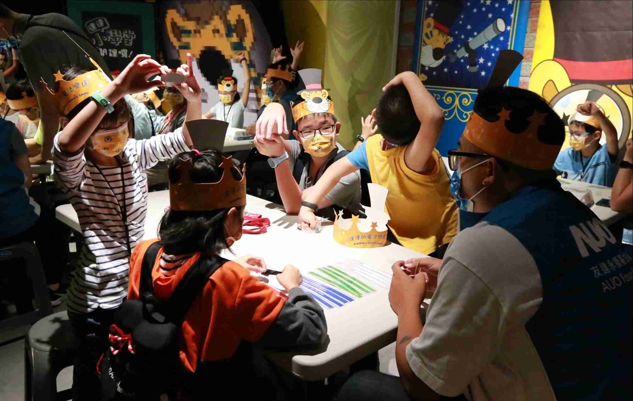 CG电子以永续理念推动全人教育计划，，，内外结盟储备科普教育人才，，，，荣获亚太永续行动奖社会共融面的金奖肯定