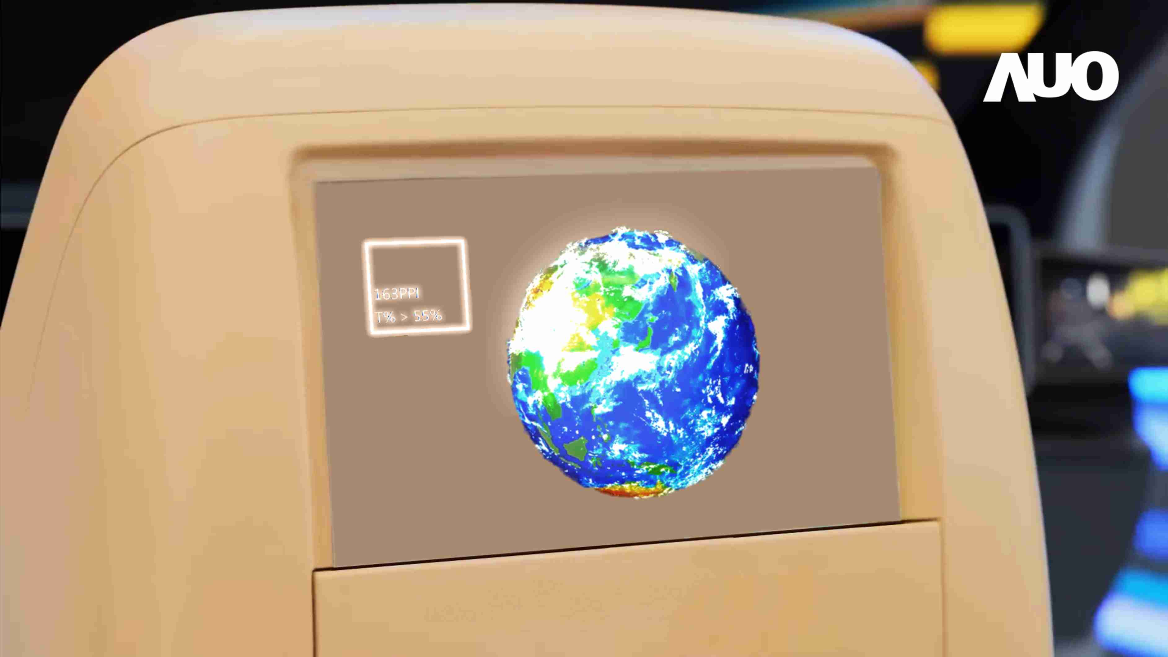 CG电子突破设计与制程挑战，，，推出全球最高分辨率163ppi的13.5吋透明Micro LED面板，，并积极布局智能车市场，，，以期拓展透明显示应用的可能性